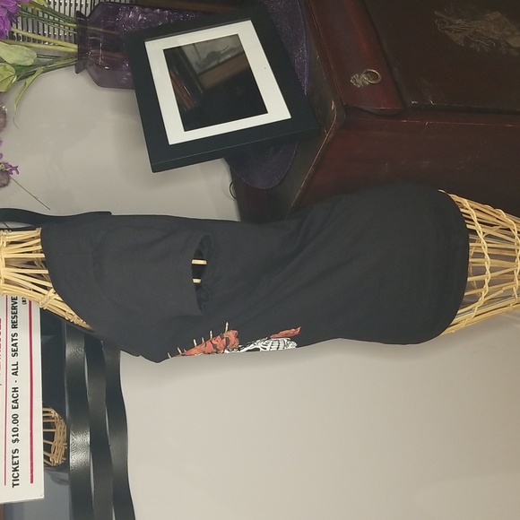 Wound Up Medium(7-9) Juniors Black Day of the Dead Sugar Skull T-shirt - Picture 2 of 6